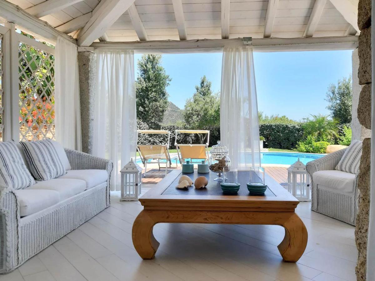 Villa Bougainvillea Con Piscina E Giardino Privato A Pochi Passi Dal Mare Кастиадас Экстерьер фото