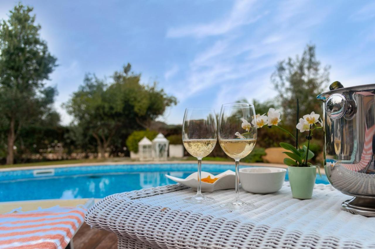 Villa Bougainvillea Con Piscina E Giardino Privato A Pochi Passi Dal Mare Кастиадас Экстерьер фото