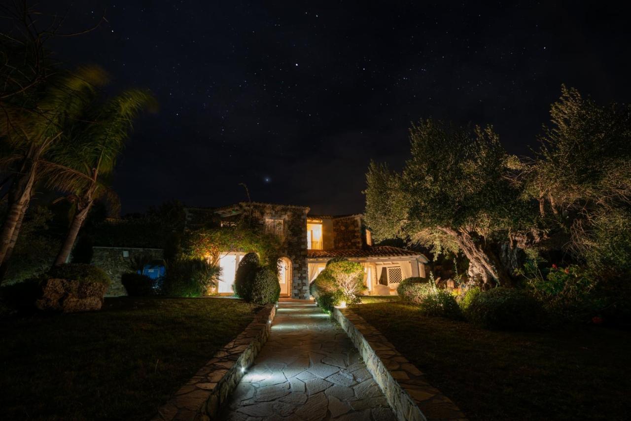 Villa Bougainvillea Con Piscina E Giardino Privato A Pochi Passi Dal Mare Кастиадас Экстерьер фото