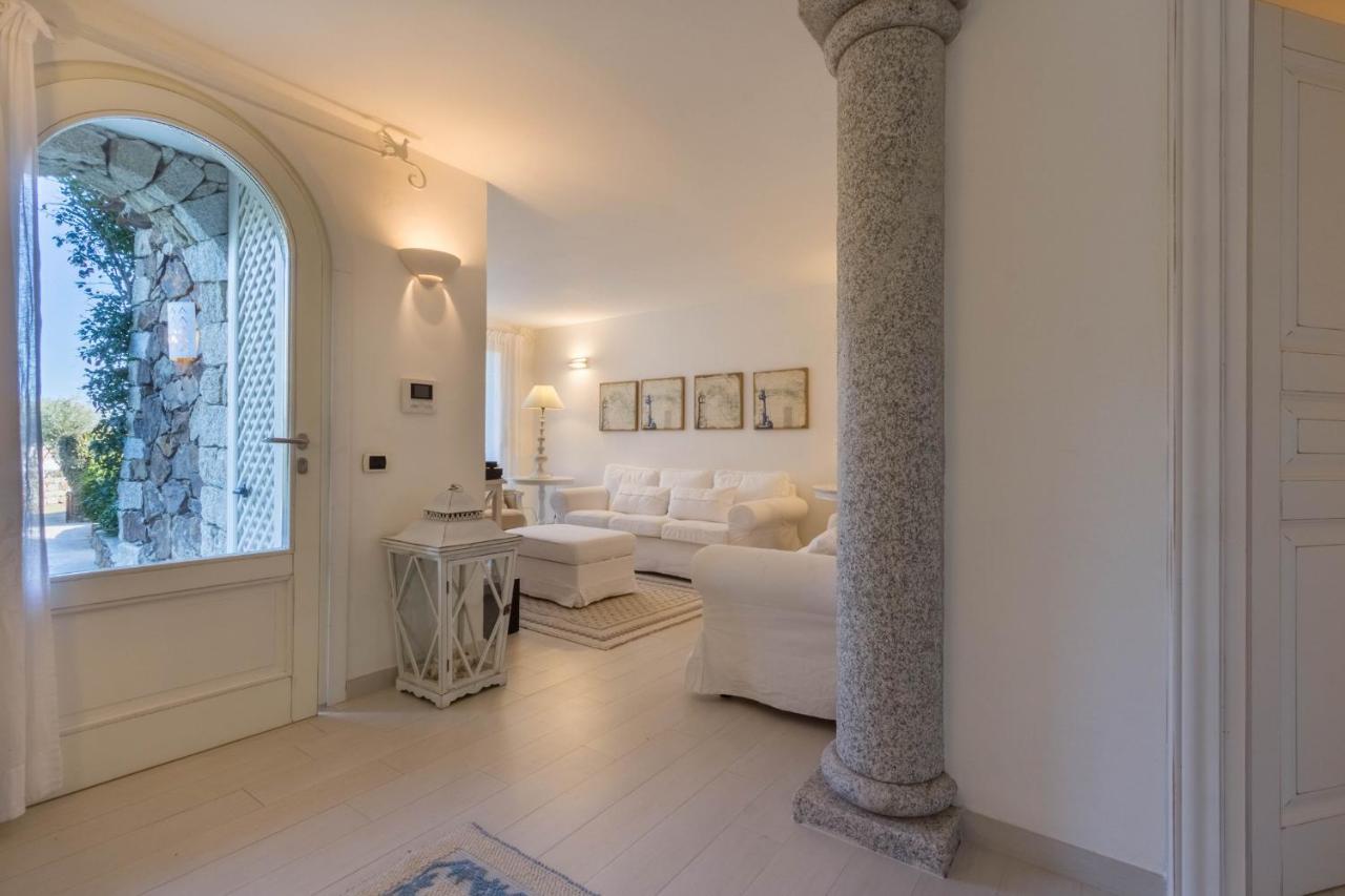 Villa Bougainvillea Con Piscina E Giardino Privato A Pochi Passi Dal Mare Кастиадас Экстерьер фото