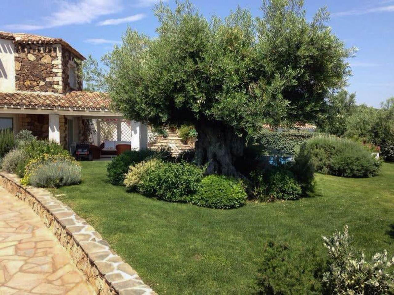 Villa Bougainvillea Con Piscina E Giardino Privato A Pochi Passi Dal Mare Кастиадас Экстерьер фото